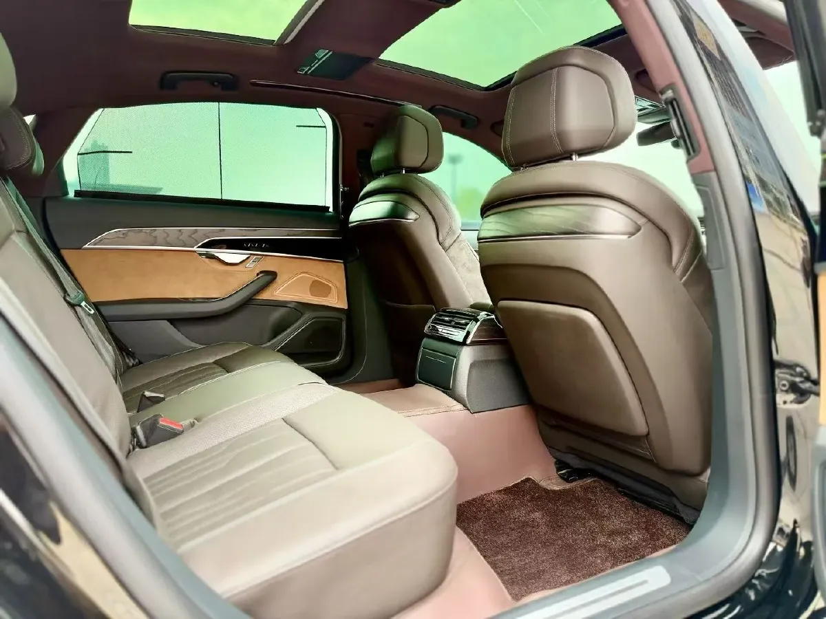 2021 Audi A8 3.0T 286HP V6 8AT,autocango,china used car exporter,china ev exporter,chinese used car exporter,chinese used ev exporter