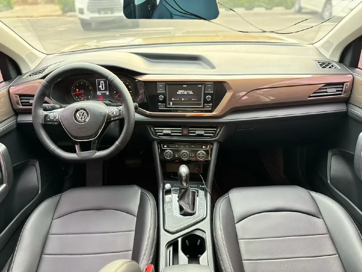 2020 Volkswagen Tharu 1.4T 150HP L4 7DCT,autocango,china used car exporter,china ev exporter,chinese used car exporter,chinese used ev exporter