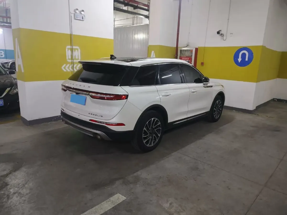 2021 Lincoln Corsair 2.0T 245HP L4 8AT,autocango,china used car exporter,china ev exporter,chinese used car exporter,chinese used ev exporter