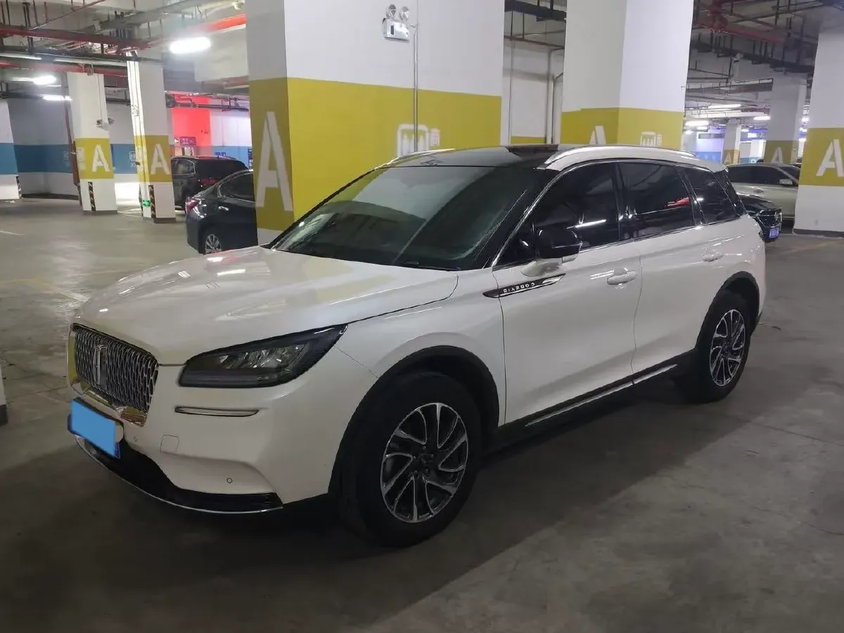 2021 Lincoln Corsair 2.0T 245HP L4 8AT,autocango,china used car exporter,china ev exporter,chinese used car exporter,chinese used ev exporter