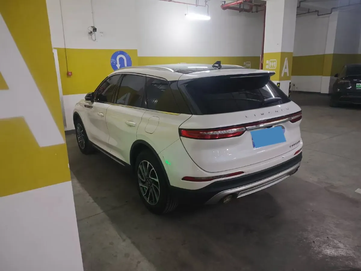 2021 Lincoln Corsair 2.0T 245HP L4 8AT,autocango,china used car exporter,china ev exporter,chinese used car exporter,chinese used ev exporter