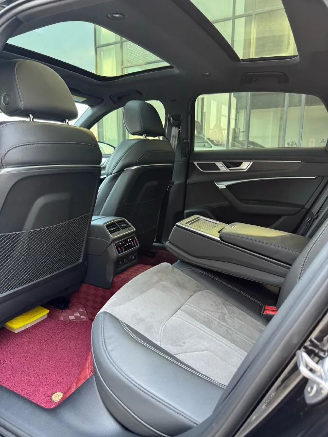 2024 Audi A6L 2.0T 245HP L4 7DCT,autocango,china used car exporter,china ev exporter,chinese used car exporter,chinese used ev exporter