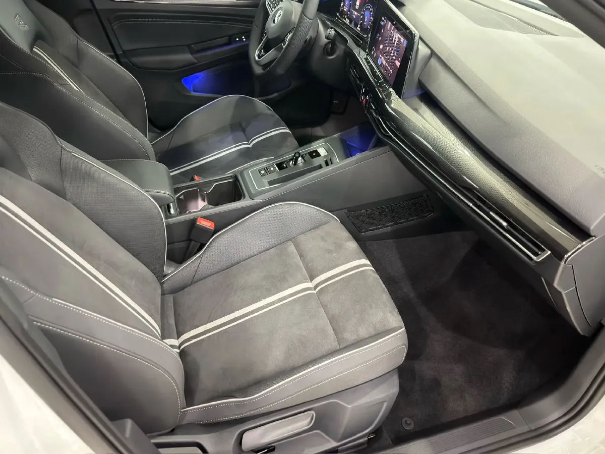 2023 Volkswagen Golf 1.4T 150HP L4 7DCT,autocango,china used car exporter,china ev exporter,chinese used car exporter,chinese used ev exporter