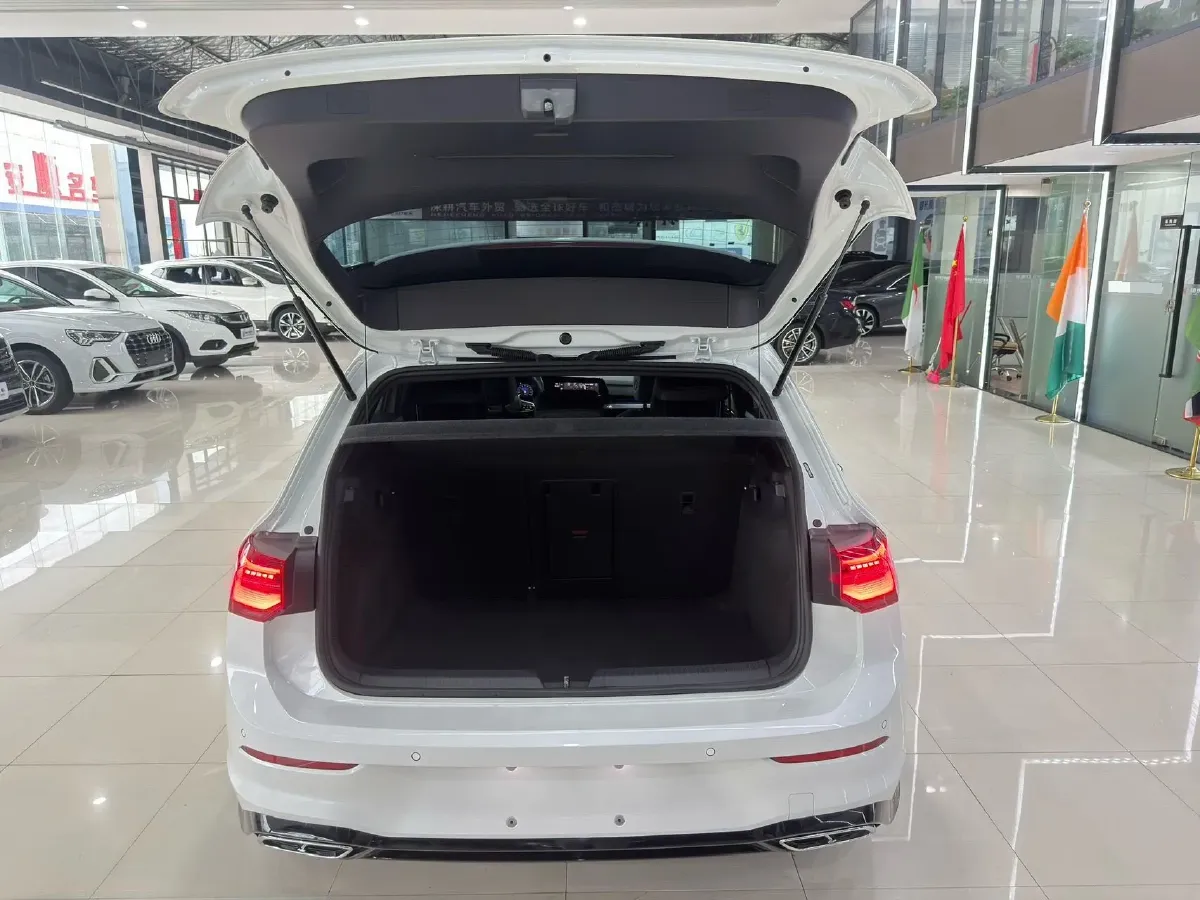 2023 Volkswagen Golf 1.4T 150HP L4 7DCT,autocango,china used car exporter,china ev exporter,chinese used car exporter,chinese used ev exporter