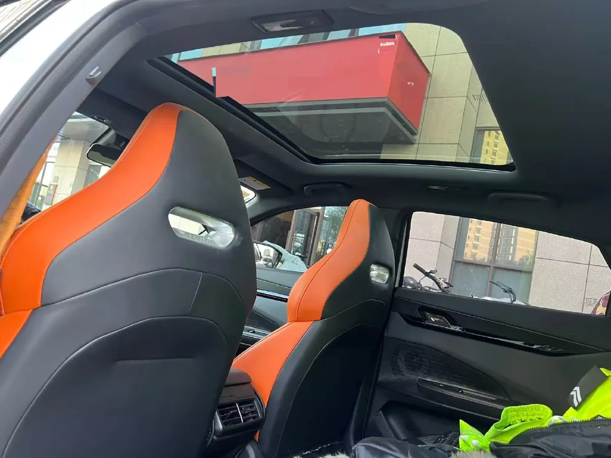 2024 ChangAn UNI-V 1.5T 188HP L4 7DCT,autocango,china used car exporter,china ev exporter,chinese used car exporter,chinese used ev exporter