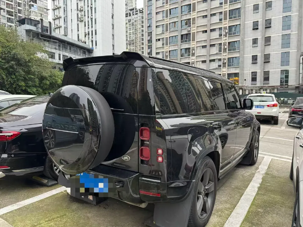 2025 Land Rover Defender 3.0T 400HP L6 8AT,autocango,china used car exporter,china ev exporter,chinese used car exporter,chinese used ev exporter