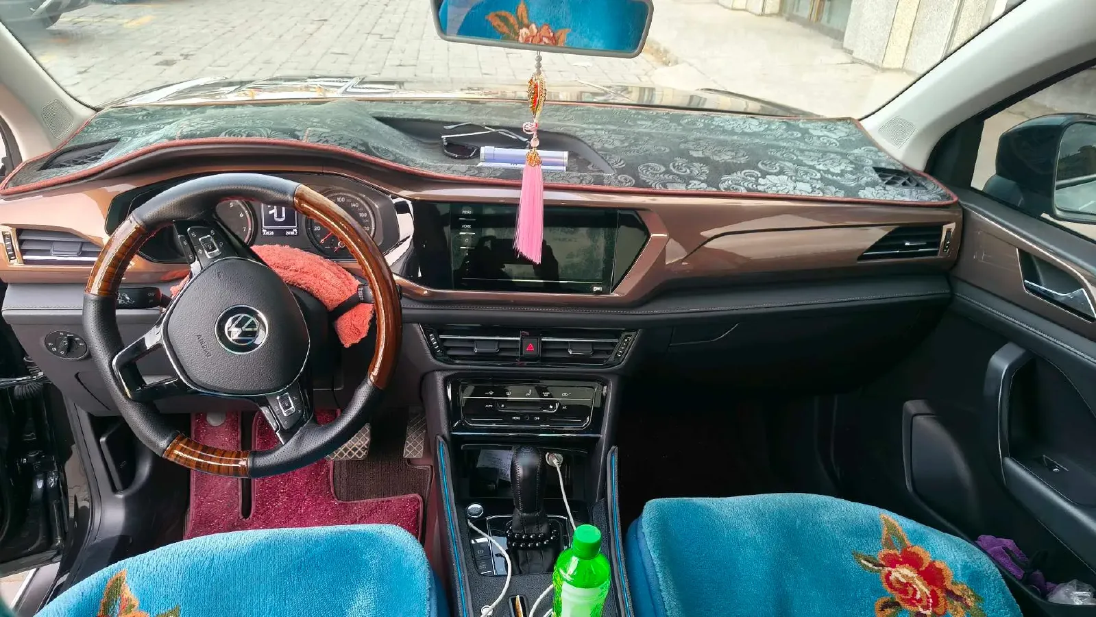 2021 Volkswagen Tharu 1.4T 150HP L4 7DCT,autocango,china used car exporter,china ev exporter,chinese used car exporter,chinese used ev exporter