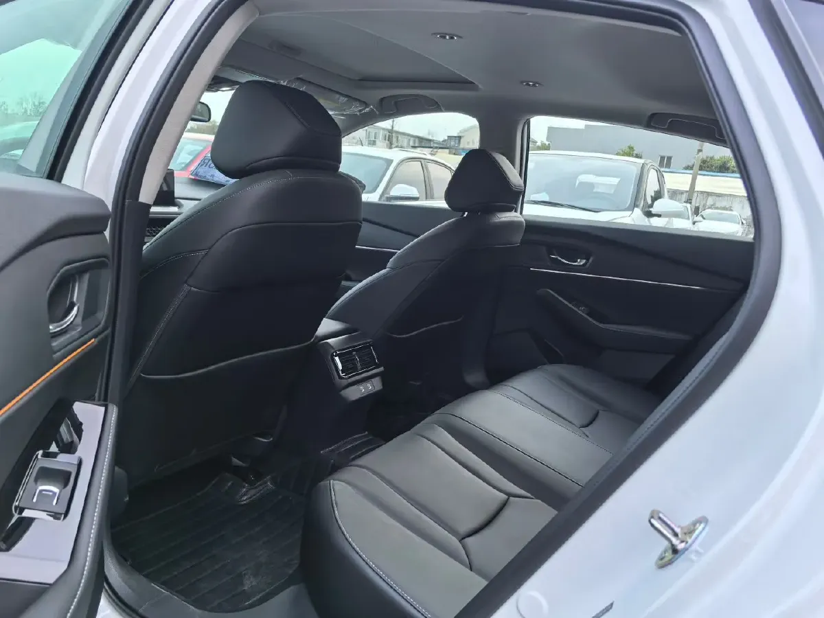 2022 Honda Accord 2.0L 146HP L4 E-CVT Hybrid,autocango,china used car exporter,china ev exporter,chinese used car exporter,chinese used ev exporter