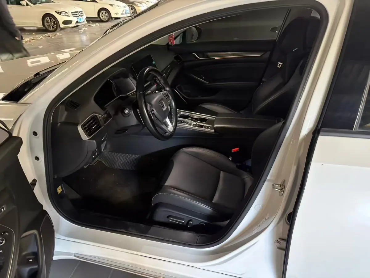 2022 Honda Accord 2.0L 146HP L4 E-CVT Hybrid,autocango,china used car exporter,china ev exporter,chinese used car exporter,chinese used ev exporter