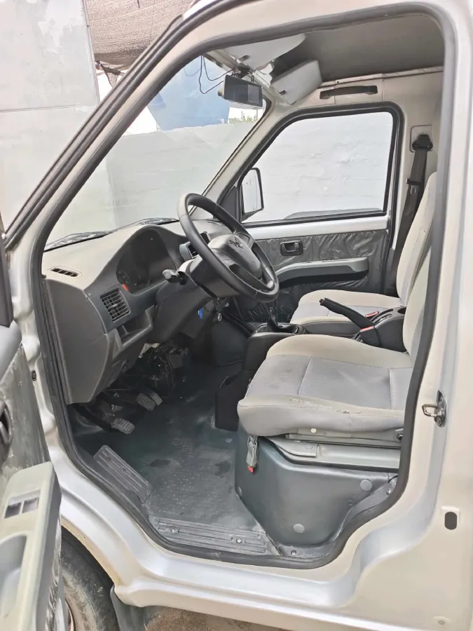 2023 WuLing RongGuang New Truck 2.0L 136HP L4 5MT,autocango,china used car exporter,china ev exporter,chinese used car exporter,chinese used ev exporter