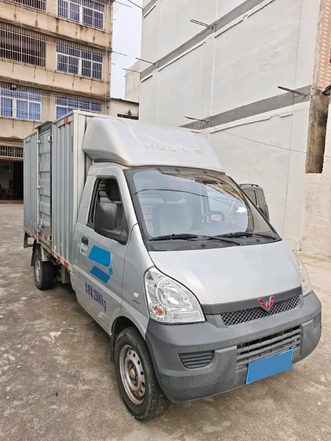 2023 WuLing RongGuang New Truck 2.0L 136HP L4 5MT,autocango,china used car exporter,china ev exporter,chinese used car exporter,chinese used ev exporter