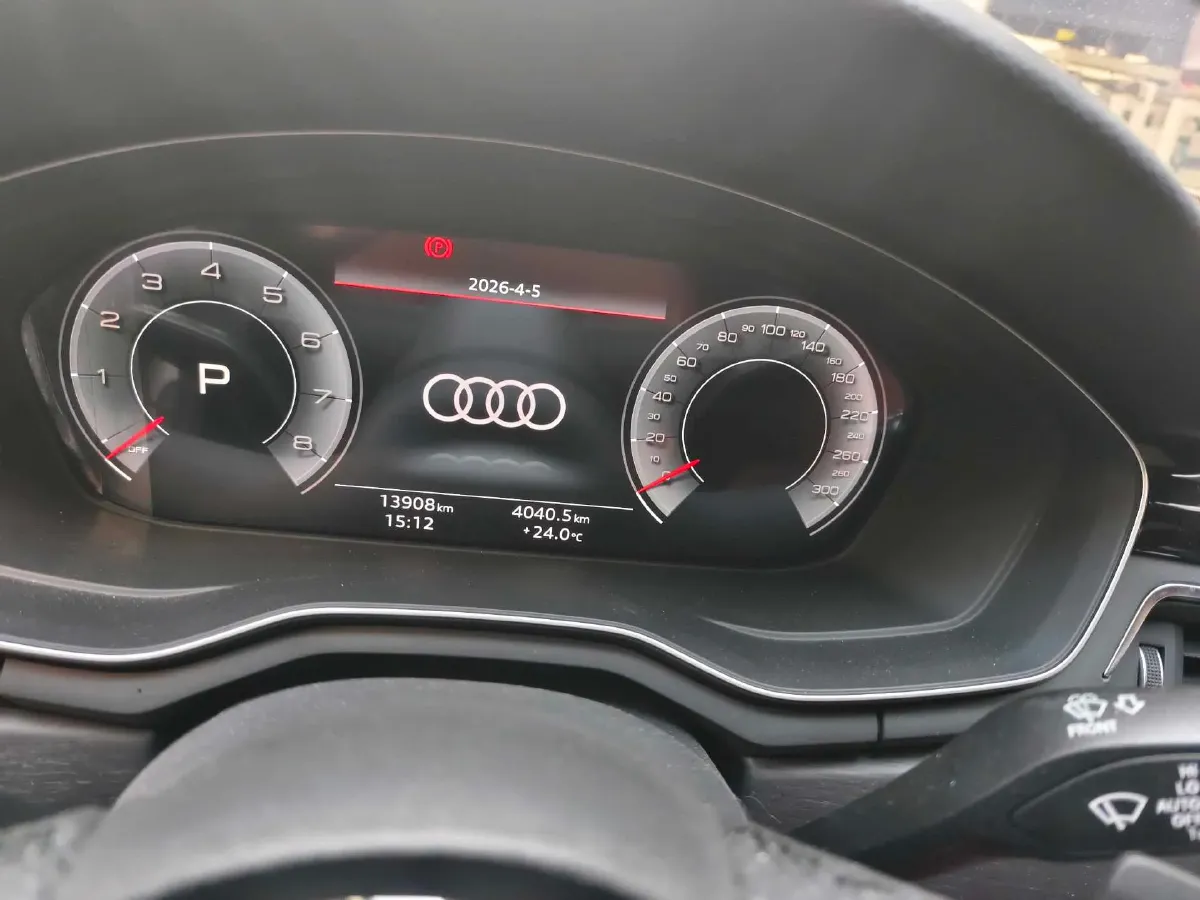 2024 Audi A4L 2.0T 190HP L4 7DCT,autocango,china used car exporter,china ev exporter,chinese used car exporter,chinese used ev exporter