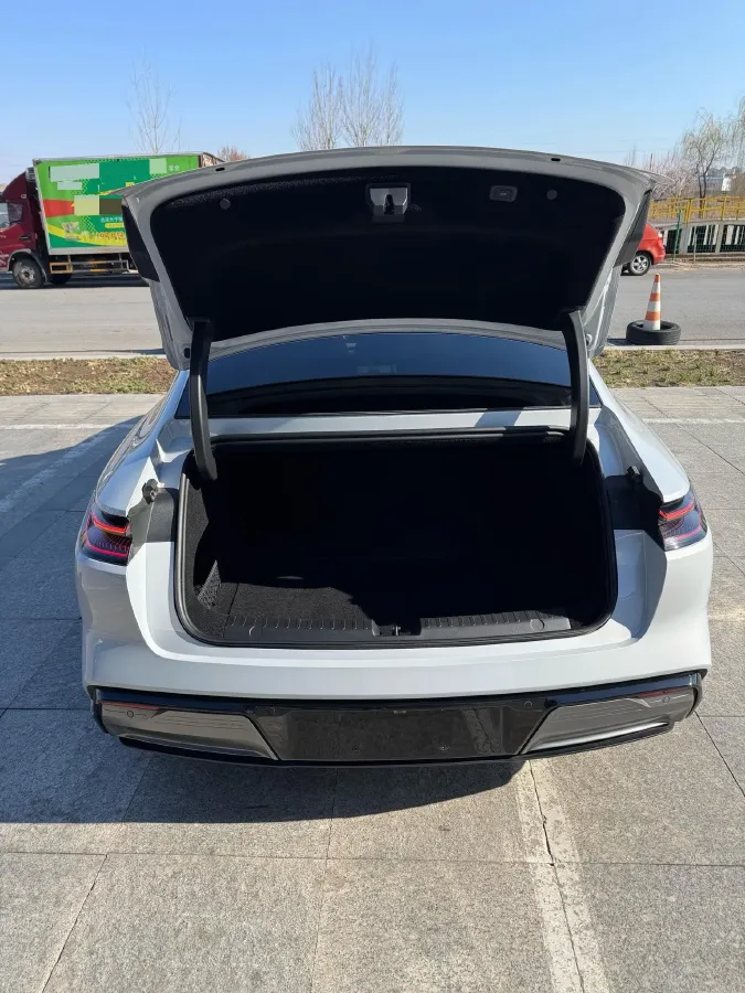 2024 Geely Galaxy E8 BEV 76KWH,autocango,china used car exporter,china ev exporter,chinese used car exporter,chinese used ev exporter