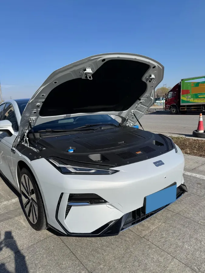 2024 Geely Galaxy E8 BEV 76KWH,autocango,china used car exporter,china ev exporter,chinese used car exporter,chinese used ev exporter