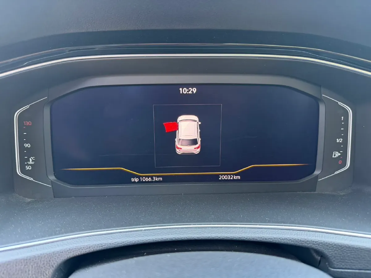 2021 Volkswagen T-Roc 1.4T 150HP L4 7DCT,autocango,china used car exporter,china ev exporter,chinese used car exporter,chinese used ev exporter