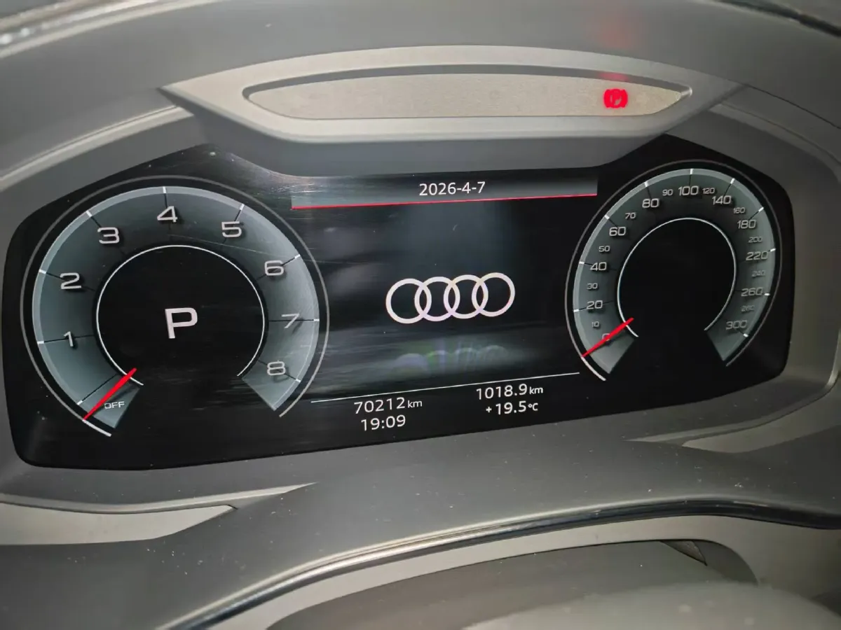 2021 Audi A6L 2.0T 224HP L4 7DCT,autocango,china used car exporter,china ev exporter,chinese used car exporter,chinese used ev exporter