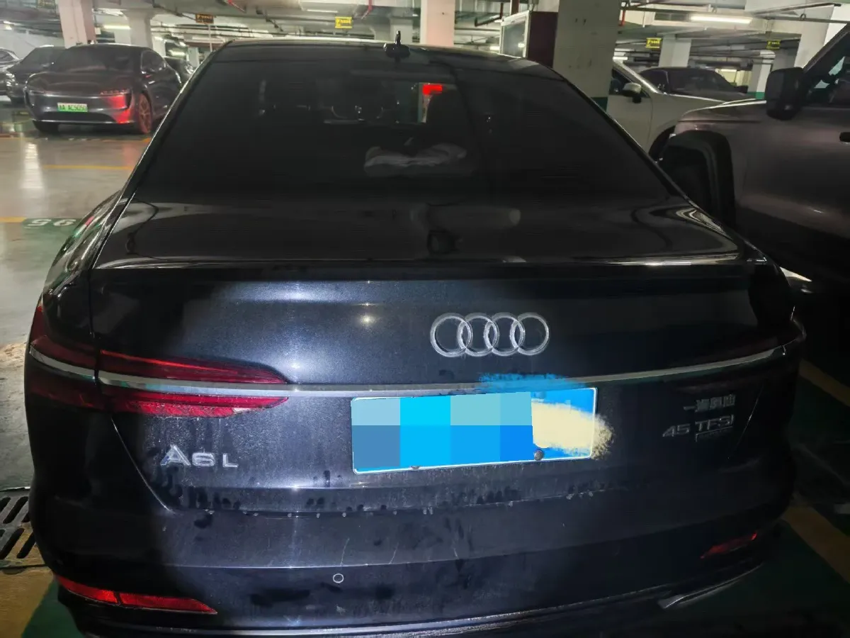 2021 Audi A6L 2.0T 224HP L4 7DCT,autocango,china used car exporter,china ev exporter,chinese used car exporter,chinese used ev exporter