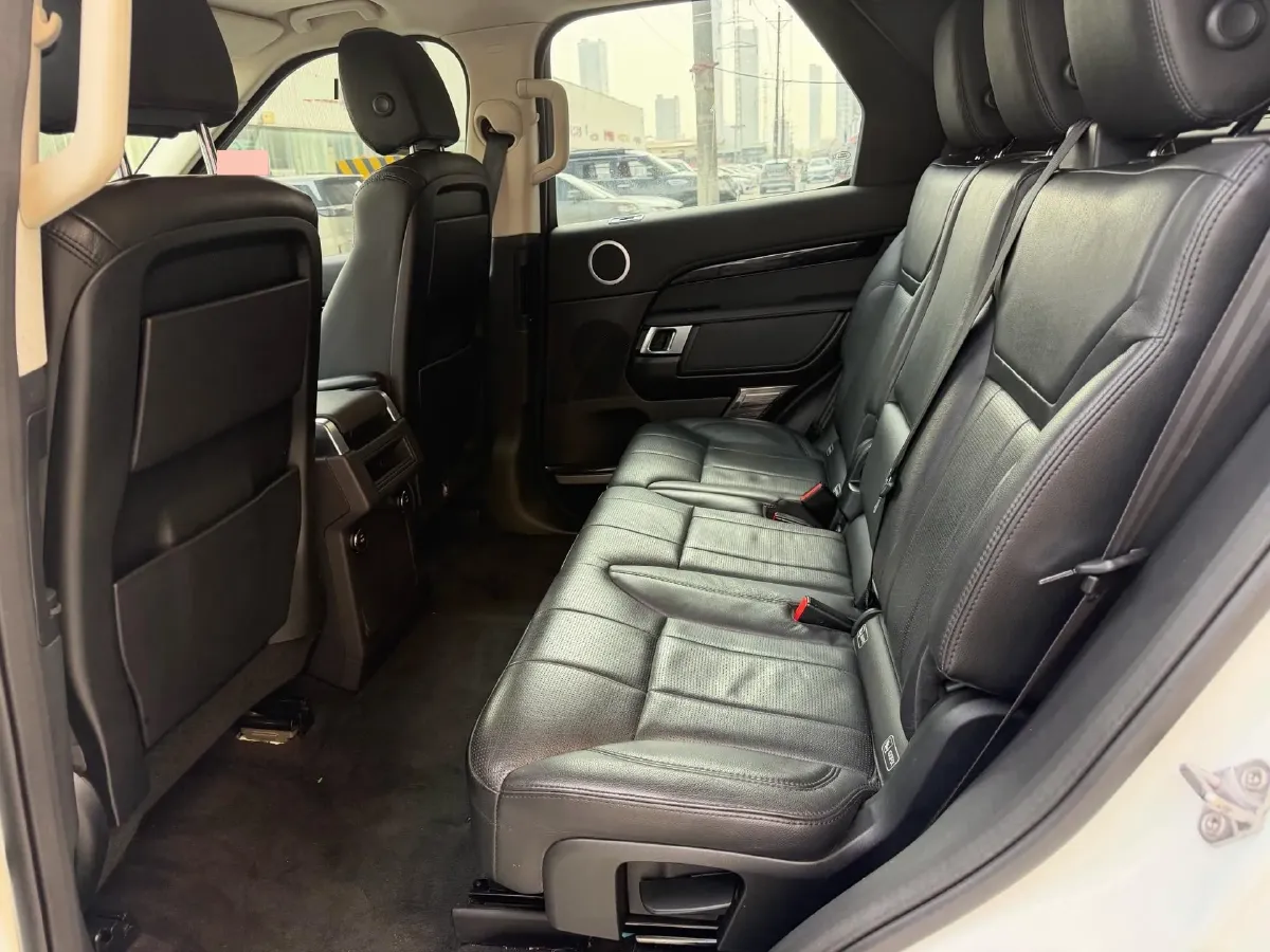 2017 Land Rover Discovery 3.0T 340HP V6 8AT,autocango,china used car exporter,china ev exporter,chinese used car exporter,chinese used ev exporter