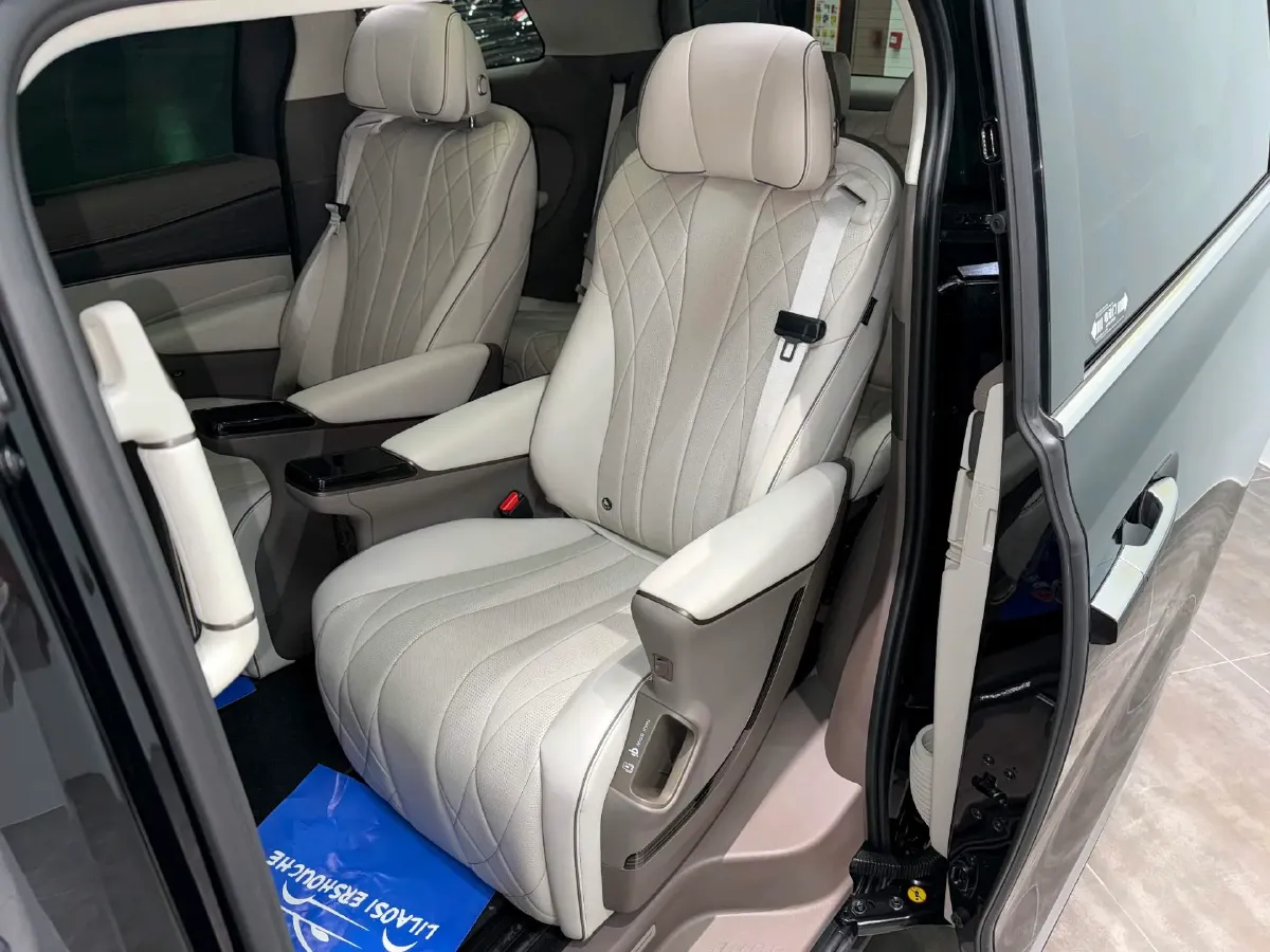 2022 Honda Odyssey 2.0L 146HP L4 E-CVT Hybrid,autocango,china used car exporter,china ev exporter,chinese used car exporter,chinese used ev exporter