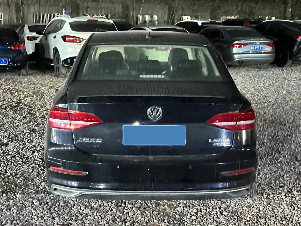 2018 Skoda Karoq 1.4T 150HP L4 7DCT,autocango,china used car exporter,china ev exporter,chinese used car exporter,chinese used ev exporter