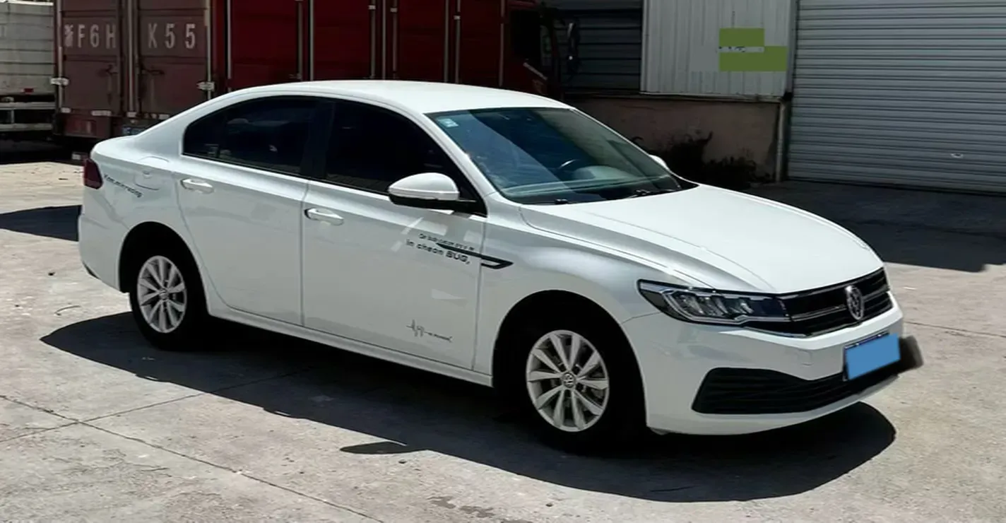 2019 MAXUS XinTu V80 2.5T 136HP L4 6MT,autocango,china used car exporter,china ev exporter,chinese used car exporter,chinese used ev exporter