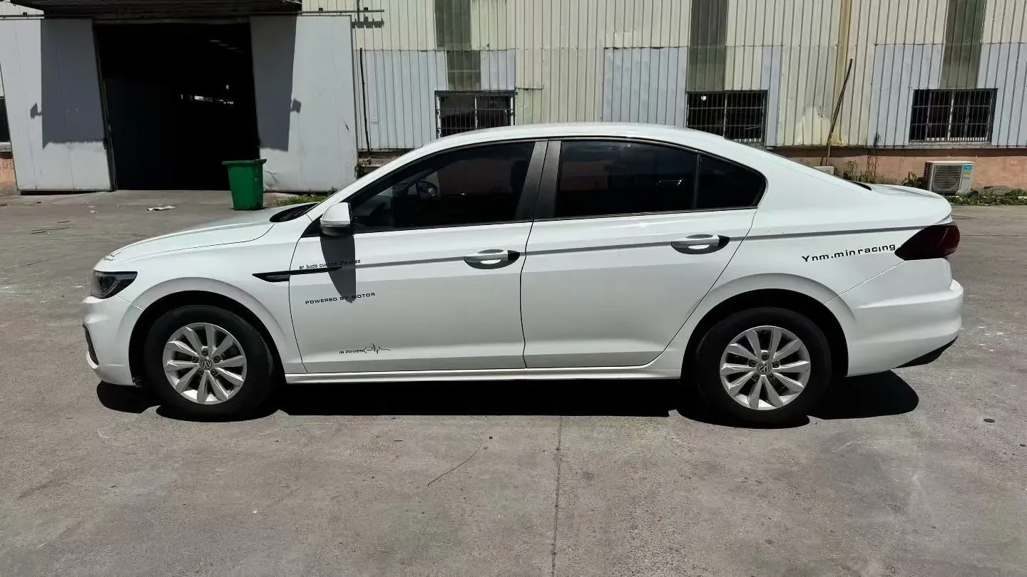2019 MAXUS XinTu V80 2.5T 136HP L4 6MT,autocango,china used car exporter,china ev exporter,chinese used car exporter,chinese used ev exporter