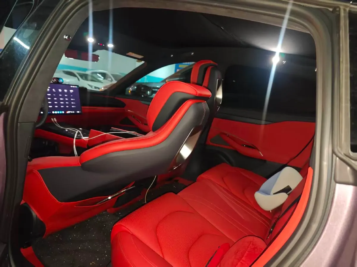 2024 MI SU7 BEV 101KWH,autocango,china used car exporter,china ev exporter,chinese used car exporter,chinese used ev exporter