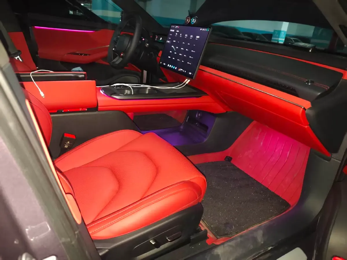 2024 MI SU7 BEV 101KWH,autocango,china used car exporter,china ev exporter,chinese used car exporter,chinese used ev exporter