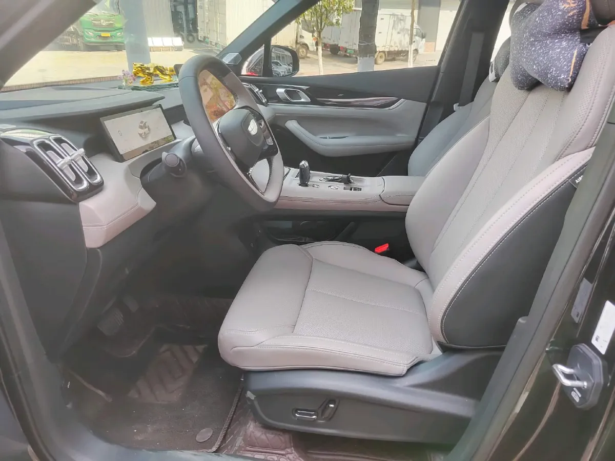 2025 Geely StarRay 1.5T 181HP L4 7DCT,autocango,china used car exporter,china ev exporter,chinese used car exporter,chinese used ev exporter