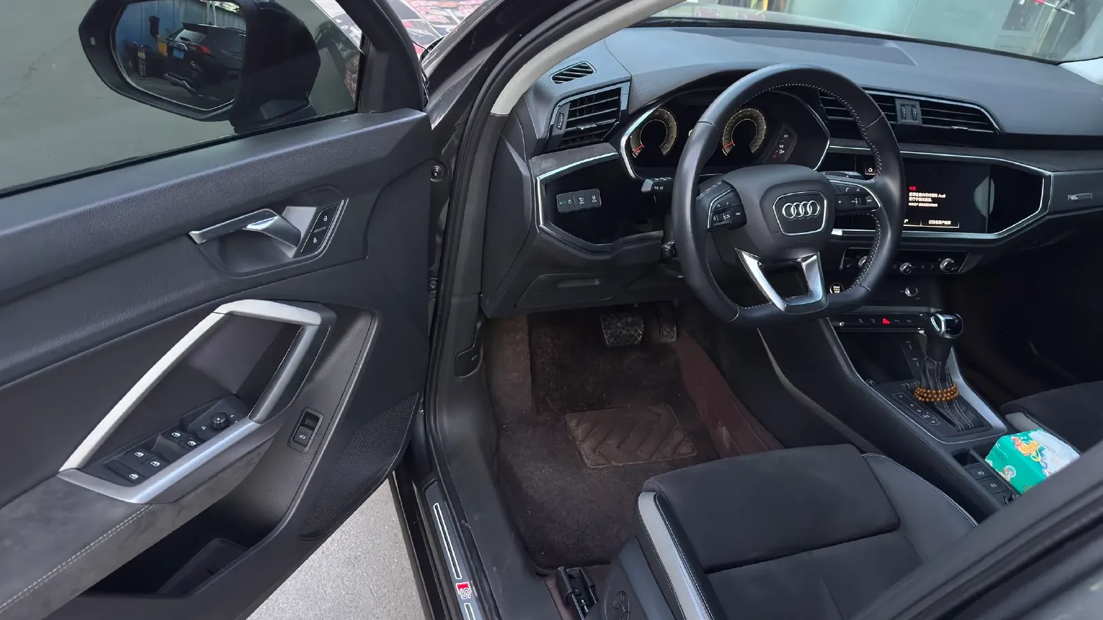 2022 Audi Q3 1.4T 150HP L4 7DCT,autocango,china used car exporter,china ev exporter,chinese used car exporter,chinese used ev exporter