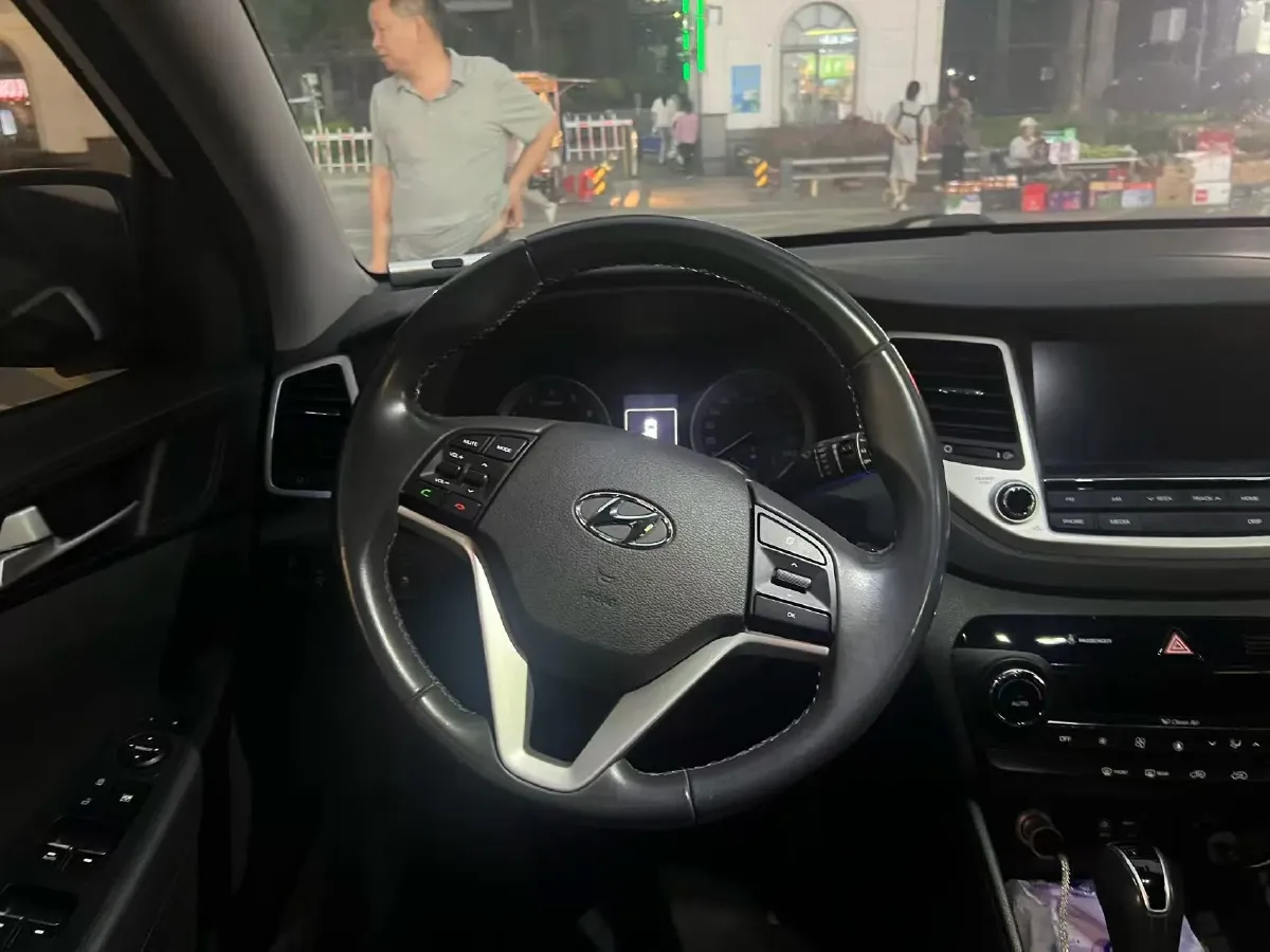 2018 Hyundai Tucson 1.6T 177HP L4 7DCT,autocango,china used car exporter,china ev exporter,chinese used car exporter,chinese used ev exporter