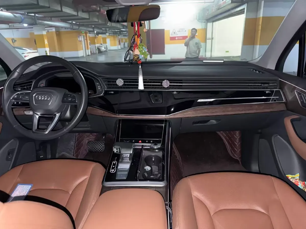 2021 Audi Q7 3.0T 340HP V6 8AT,autocango,china used car exporter,china ev exporter,chinese used car exporter,chinese used ev exporter