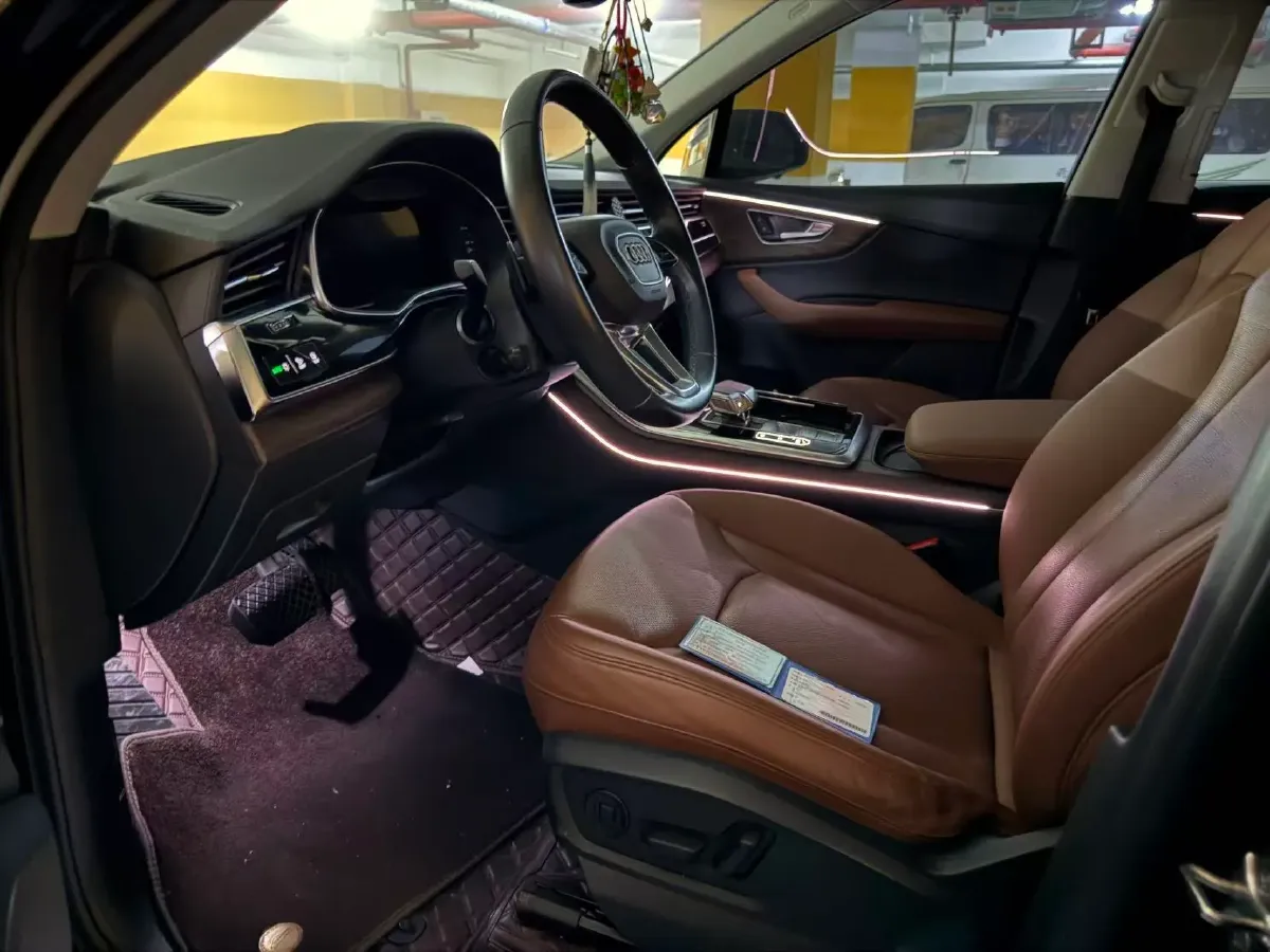 2021 Audi Q7 3.0T 340HP V6 8AT,autocango,china used car exporter,china ev exporter,chinese used car exporter,chinese used ev exporter