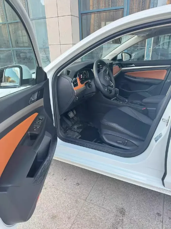 2023 Volkswagen Bora 1.5T 160HP L4 7DCT,autocango,china used car exporter,china ev exporter,chinese used car exporter,chinese used ev exporter
