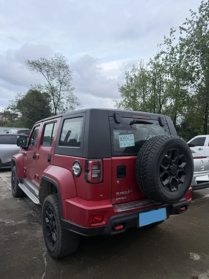 2024 Beijing BJ40 2.0T 163HP L4 8AT,autocango,china used car exporter,china ev exporter,chinese used car exporter,chinese used ev exporter