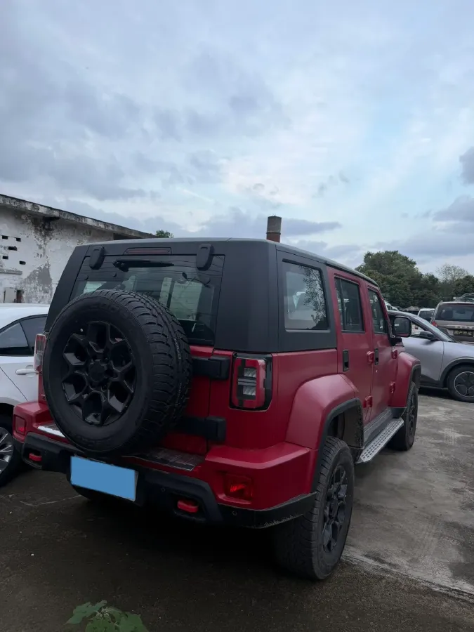 2024 Beijing BJ40 2.0T 163HP L4 8AT,autocango,china used car exporter,china ev exporter,chinese used car exporter,chinese used ev exporter