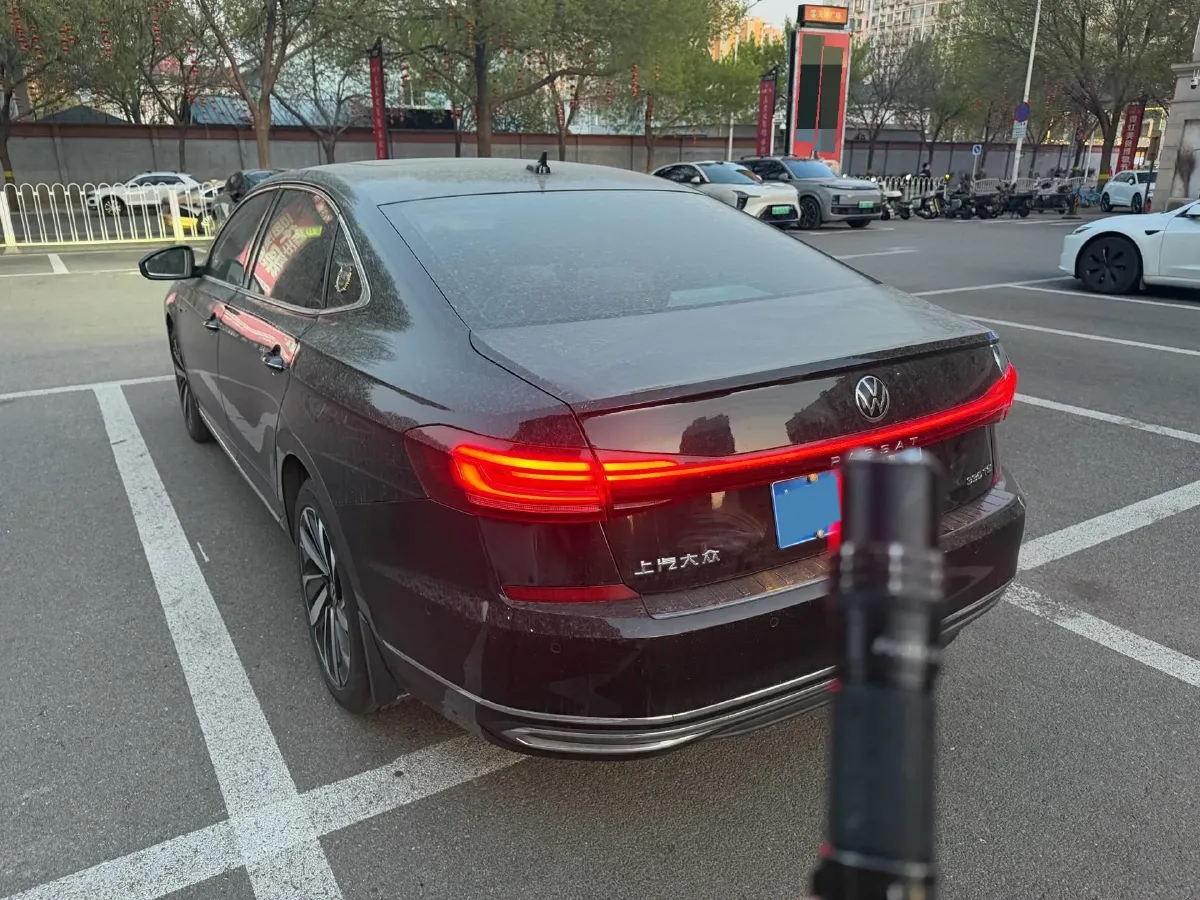 2023 Volkswagen Passat 2.0T 186HP L4 7DCT,autocango,china used car exporter,china ev exporter,chinese used car exporter,chinese used ev exporter