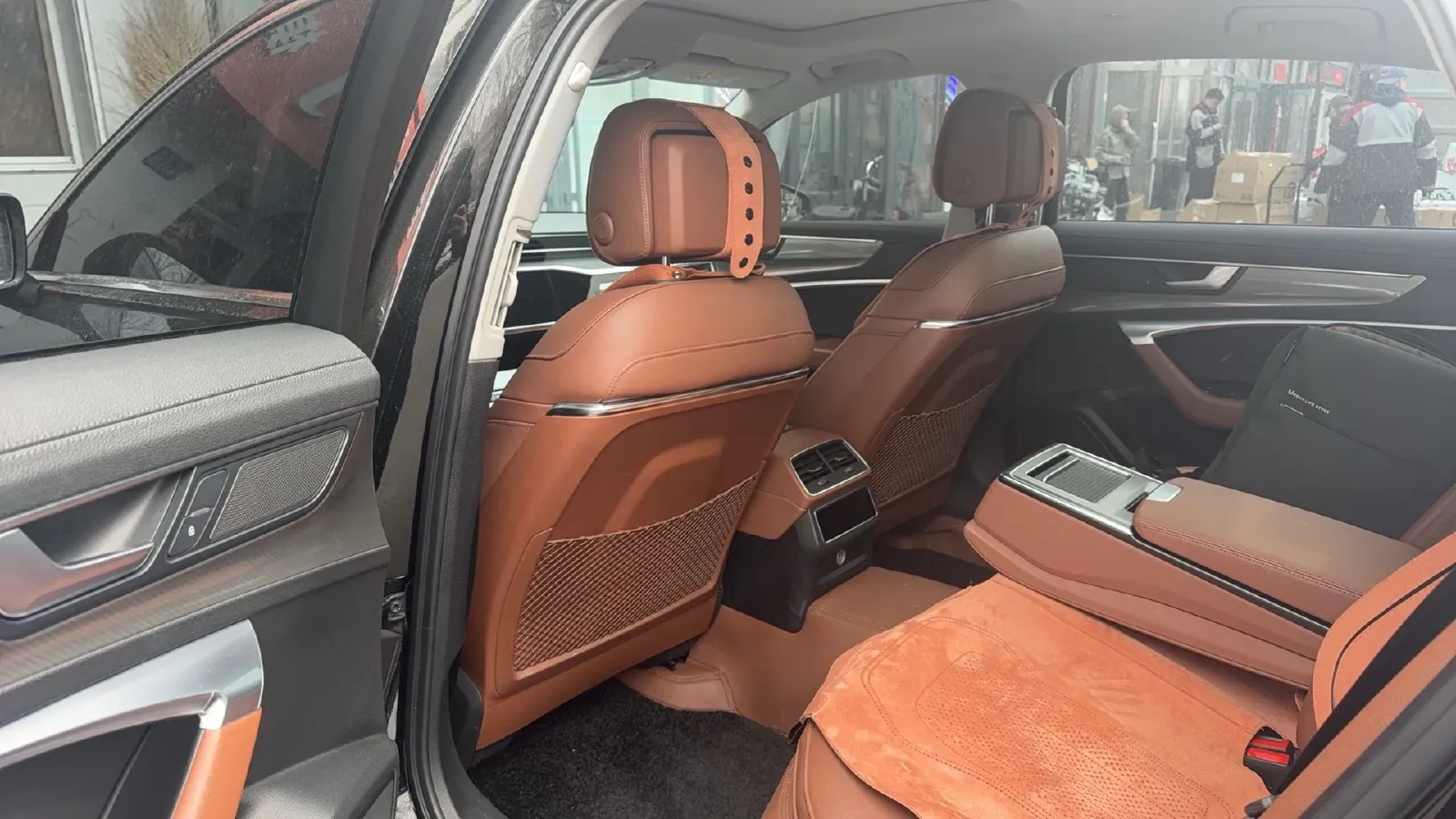 2019 Mercedes-Benz E Class 1.5T 184HP L4 9AT,autocango,china used car exporter,china ev exporter,chinese used car exporter,chinese used ev exporter