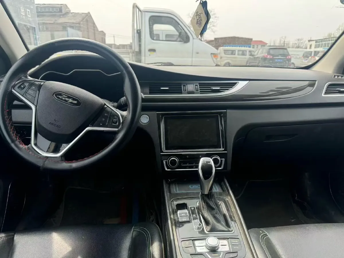 2017 Zotye Z560 1.5T 150HP L4 CVT,autocango,china used car exporter,china ev exporter,chinese used car exporter,chinese used ev exporter