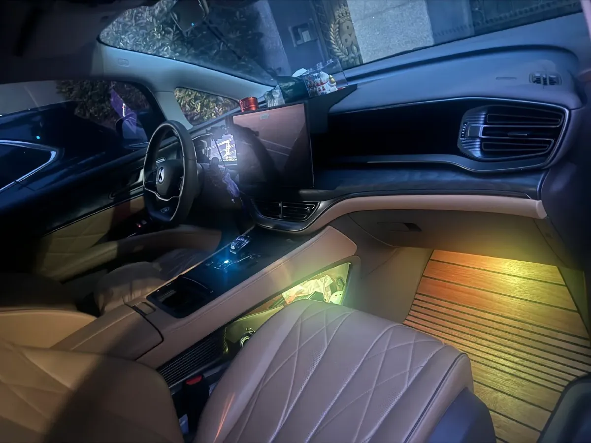 2022 HongQi HS7 3.0T 337HP V6 8AT,autocango,china used car exporter,china ev exporter,chinese used car exporter,chinese used ev exporter