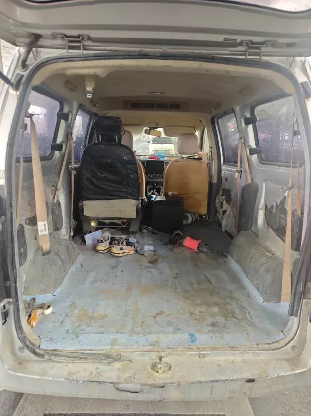 2019 WuLing HongGuang V 1.5L 99HP L4 6MT,autocango,china used car exporter,china ev exporter,chinese used car exporter,chinese used ev exporter