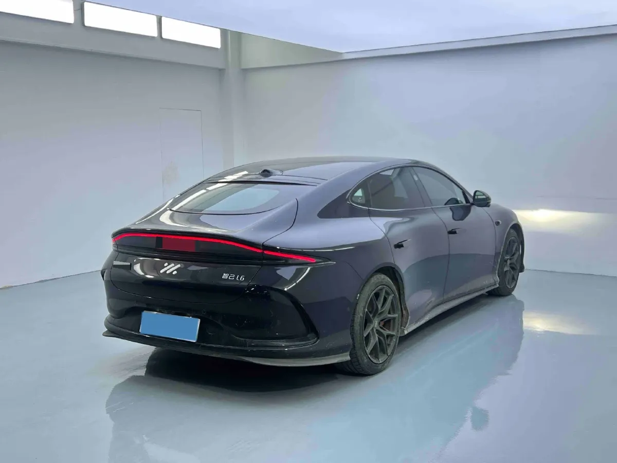 2024 IM L6 BEV 75KWH,autocango,china used car exporter,china ev exporter,chinese used car exporter,chinese used ev exporter