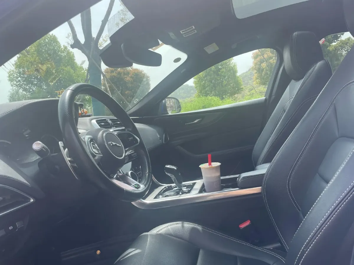 2020 Jaguar XEL 2.0T 200HP L4 8AT,autocango,china used car exporter,china ev exporter,chinese used car exporter,chinese used ev exporter