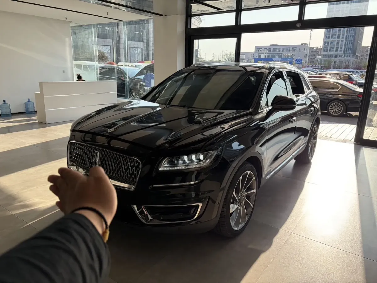 2019 Lincoln Nautilus 2.7T 329HP V6 8AT,autocango,china used car exporter,china ev exporter,chinese used car exporter,chinese used ev exporter