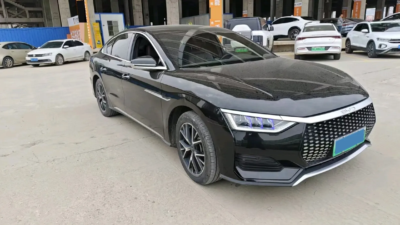 2022 BYD e9 BEV 63.36KWH,autocango,china used car exporter,china ev exporter,chinese used car exporter,chinese used ev exporter