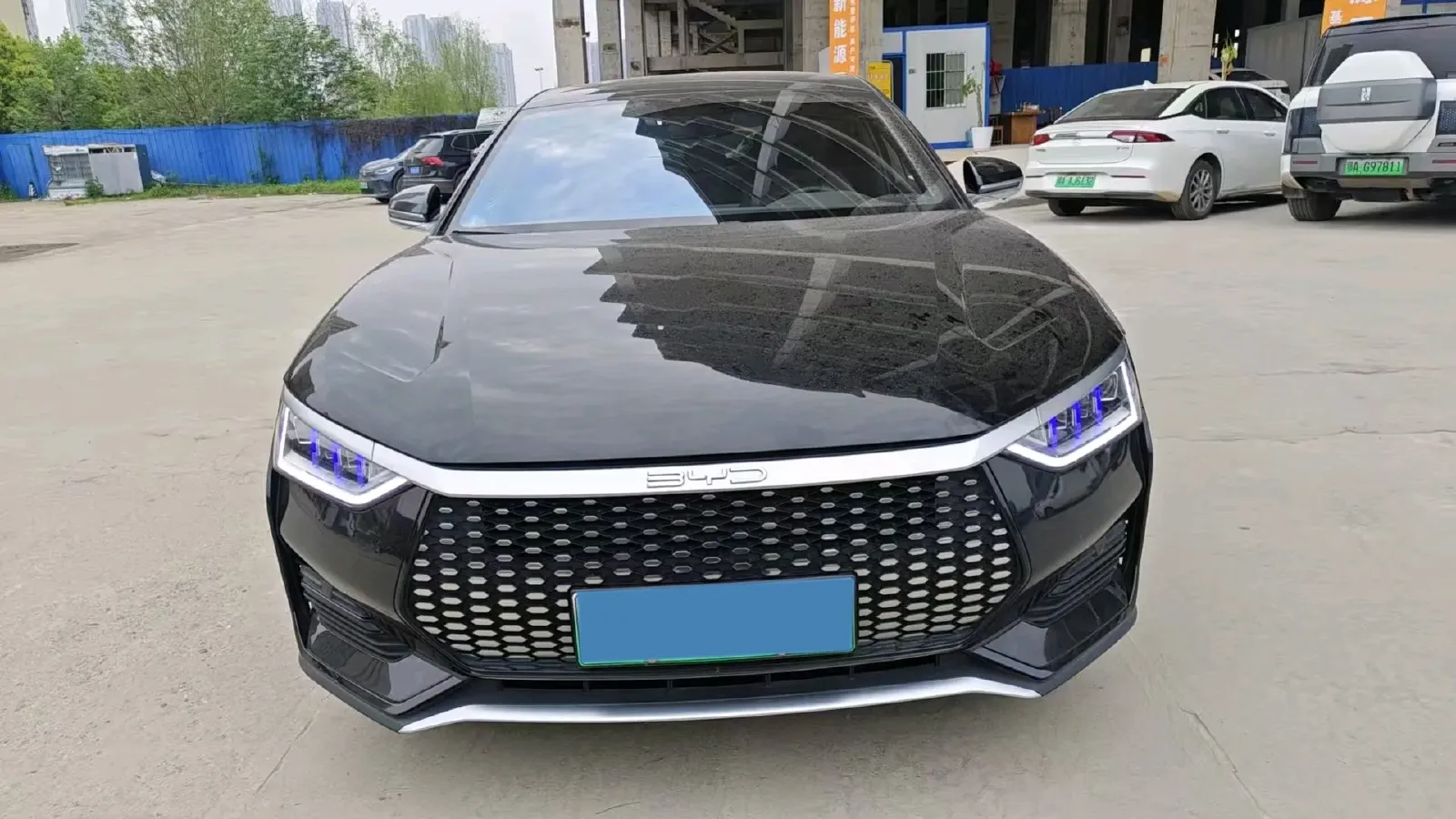 2022 BYD e9 BEV 63.36KWH,autocango,china used car exporter,china ev exporter,chinese used car exporter,chinese used ev exporter