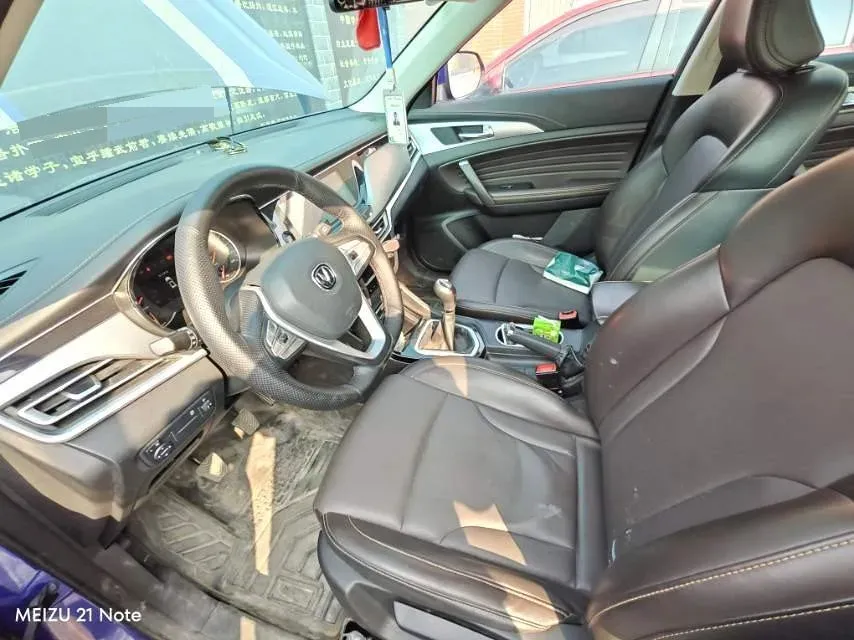 2019 ChangAn CS35 Plus 1.6L 128HP L4 5MT,autocango,china used car exporter,china ev exporter,chinese used car exporter,chinese used ev exporter