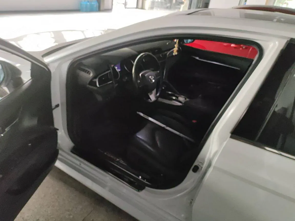 2019 Toyota Camry 2.5L 178HP L4 E-CVT Hybrid,autocango,china used car exporter,china ev exporter,chinese used car exporter,chinese used ev exporter