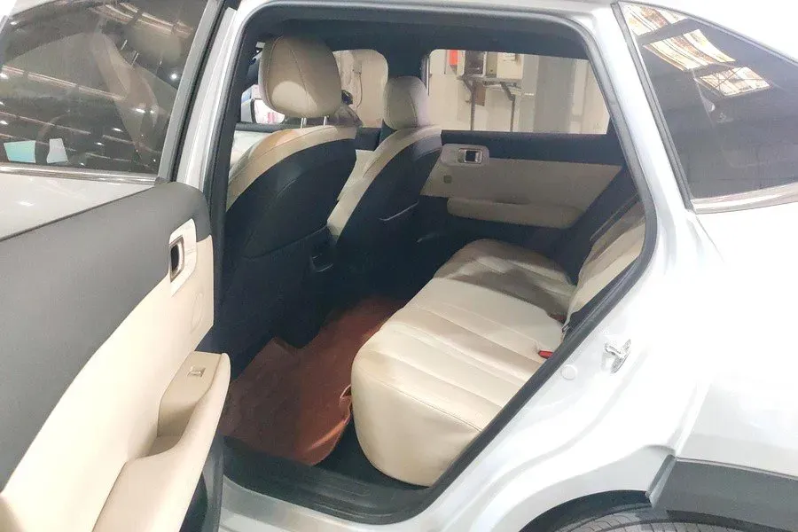 2024 WuLing XingGuangS BEV 60KWH,autocango,china used car exporter,china ev exporter,chinese used car exporter,chinese used ev exporter