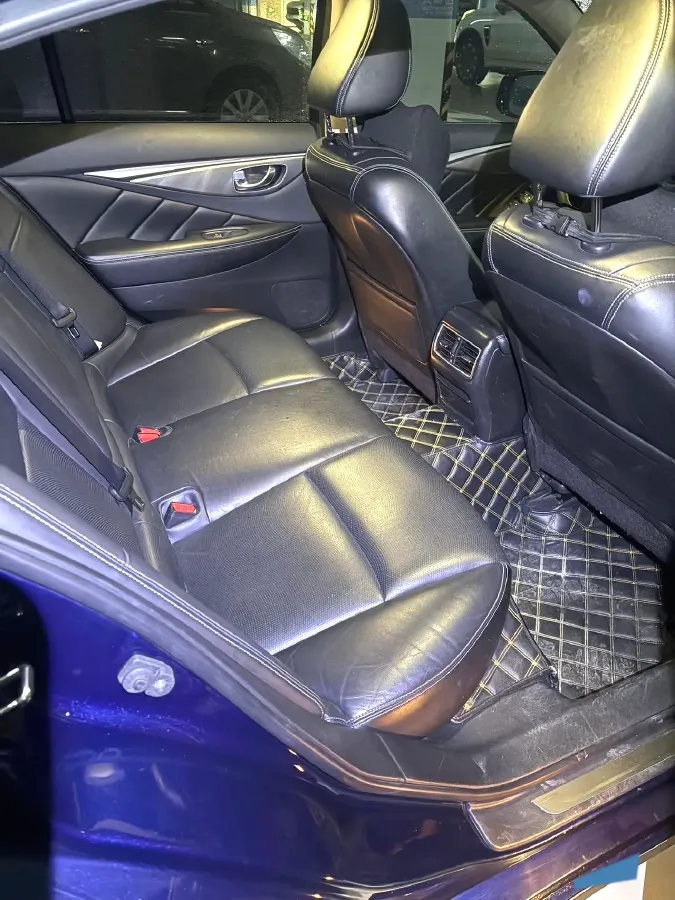 2018 Jeep Grand Commander 2.0T 265HP L4 9AT,autocango,china used car exporter,china ev exporter,chinese used car exporter,chinese used ev exporter